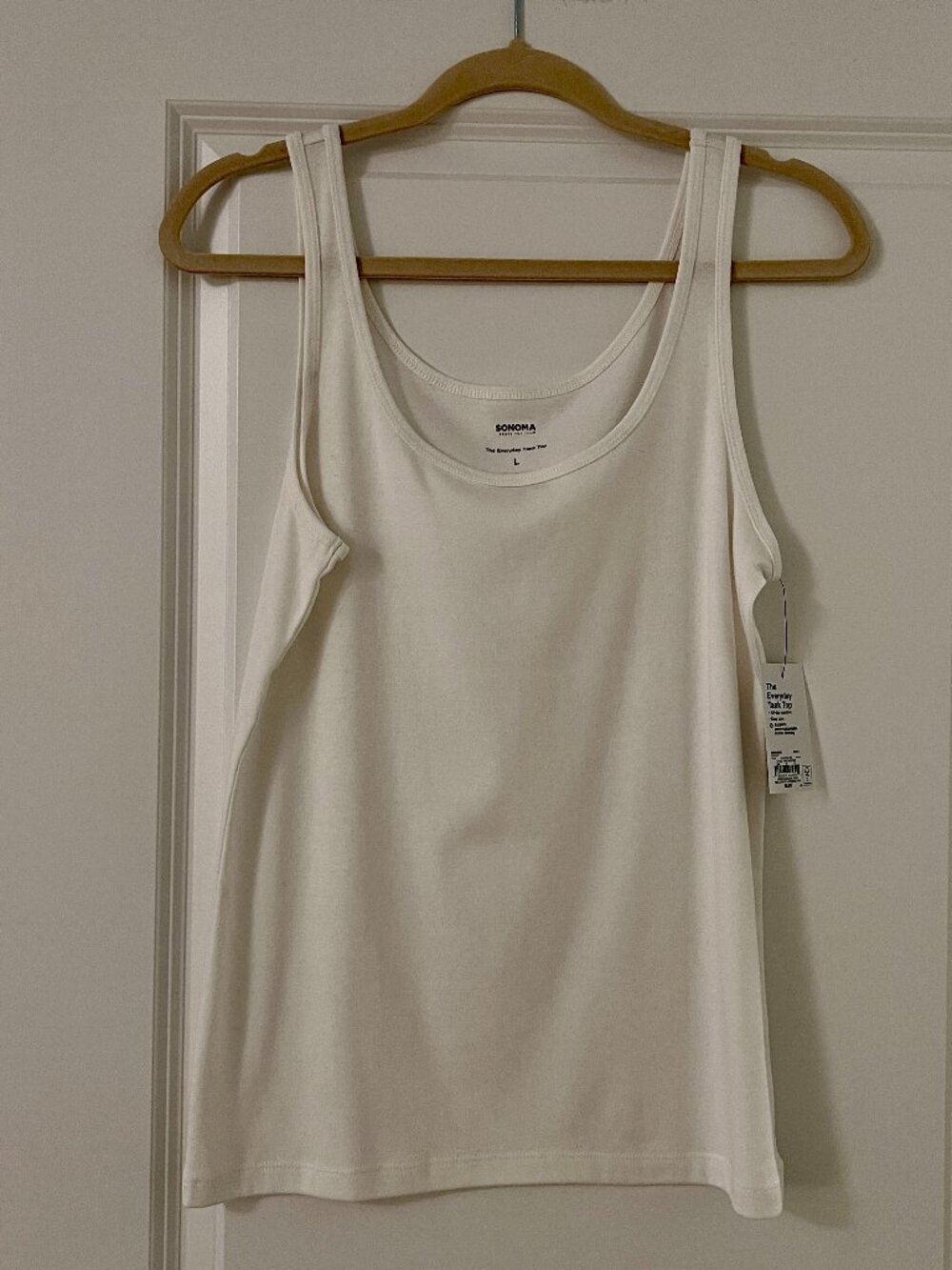 Kohl's Sonoma White Everyday Tank, NEW